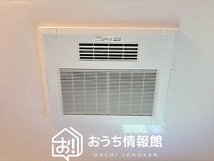 電気式浴室暖房換気乾燥機