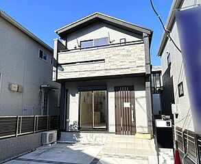 【南東角地物件】太陽光パネル搭載ZEH水準仕様住宅で快適な暮らしを叶える邸宅　～調布市深大寺東町6～ 外観