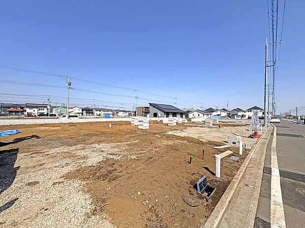 【土地外観】
JR五日市線「武蔵引田」駅徒歩3分の利便性が高い立地に建築条件付き売地が全8区画で販売開始!