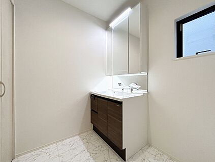 【施工例：Wash Room】
