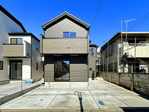 【【外観:2号棟】】キッチン・洗面ルーム・バスルームなどの水周りが同じ階にあるため、家事効率が良くなります!ふと思ったときすぐ家事を行えるので面倒な階段の往復がなくなるのもメリットです。