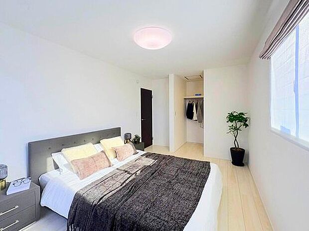 【【建物プラン例】】低層の街並みが広がる『日野市西平山』には、車通りも比較的少なく静かで安心感のある暮らしが実現できます。多摩の豊かな自然を身近に感じられる暮らしは、都市生活では得がたい価値といえるでしょう。