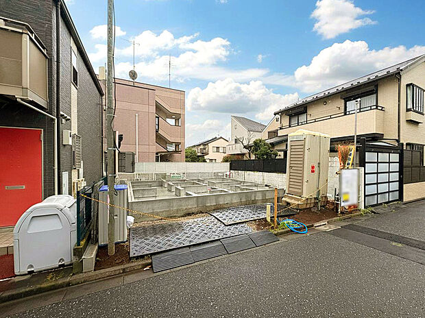 【【外観：5月下旬撮影】】小中学校や保育園幼稚園が徒歩10圏内に点在し、共働きの子育て世帯にも安心して暮らせる住環境。