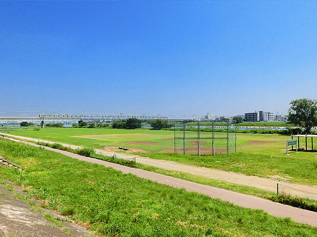 多摩川児童公園（約1,200m）