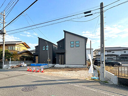 【外観：10月中旬撮影】