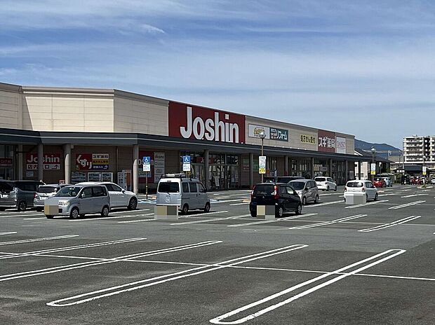Joshin(ジョーシン) 橿原店（約319m）