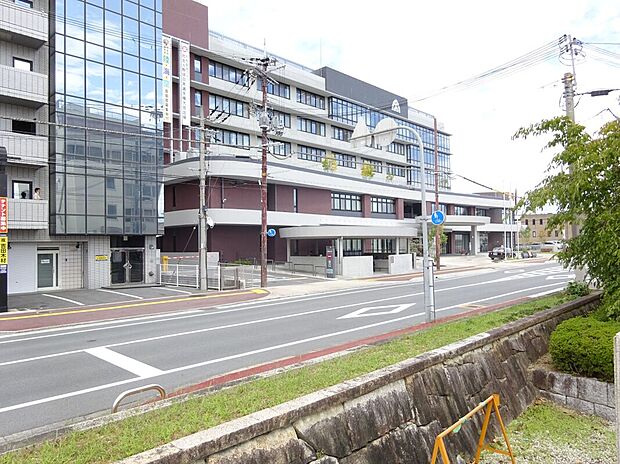 大和高田市役所（約335m）