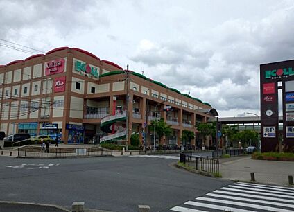 エコール・マミ店 2007ｍ