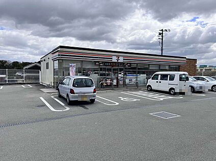 セブンイレブン香芝磯壁4丁目店 550ｍ