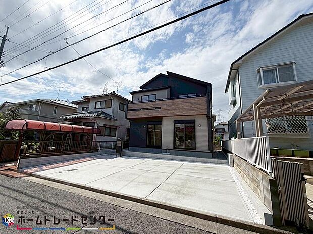 【現地外観写真】
個性あふれる間取りの新築一戸建て♪　家族の笑い声が自然と生まれます！洗練されたデザインのお洒落なお住まいです♪ゆとりの広さを誇る魅力あふれるお住まい♪ご連絡お待ちしております♪