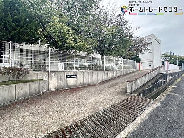 安堵町立安堵中学校(約790m)