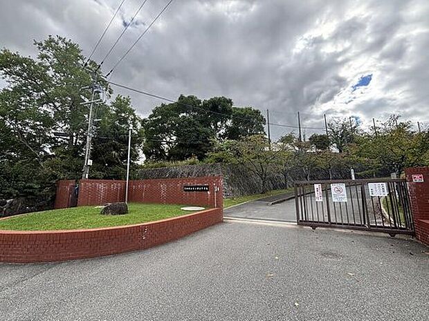 大和郡山市立郡山中学校（約1,310m）