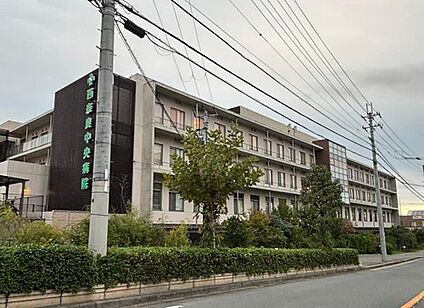 医療法人松本快生会西奈良中央病院 2027m (徒歩26分、自転車9分、または車で5分)