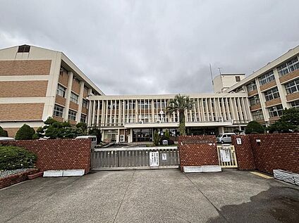 大和高田市立高田西中学校 1100m (徒歩14分)
