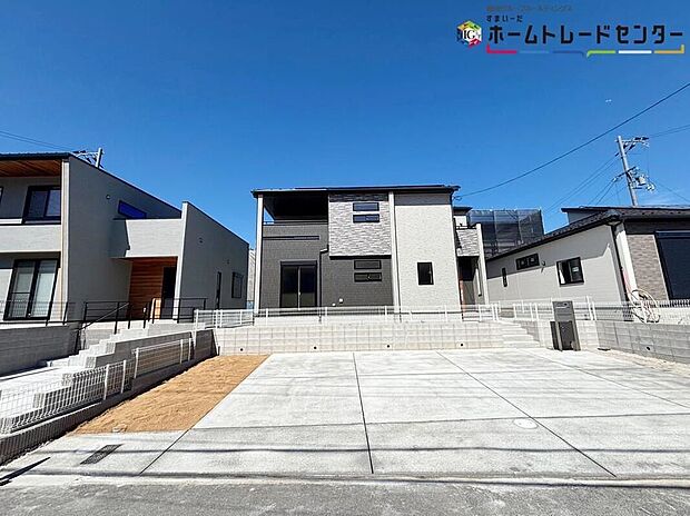 【現地外観写真※2号棟】近鉄田原本線「黒田」駅まで徒歩2分♪いつでもご見学ができます♪お気軽にお問い合わせください♪