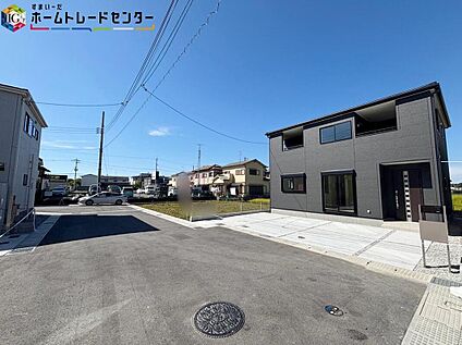 【前面道路含む現地写真】※1号棟側
