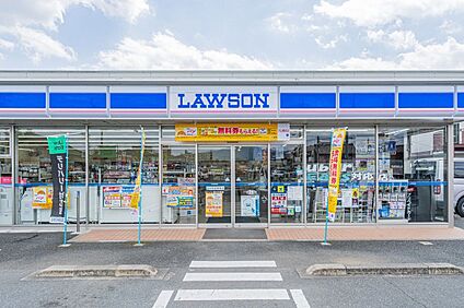 ローソン 豊川古宿店 390m