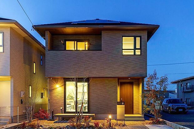 【外観】夕方の外観です。