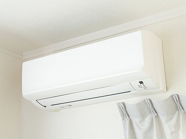 【エアコン】全居室に照明器具を標準設置。入居時の手間や購入費用を抑え、入居当日から明るく快適な生活をスタート。デザインも空間に馴染むものを選定し、統一感のある住まいを叶えます。※画像はイメージです