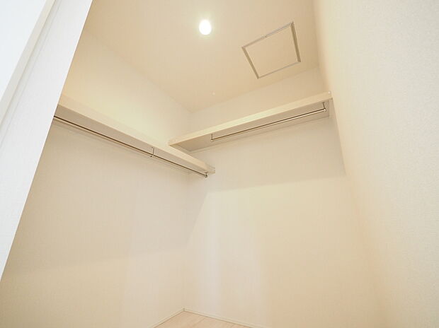 【1号棟】ウォークインクローゼット