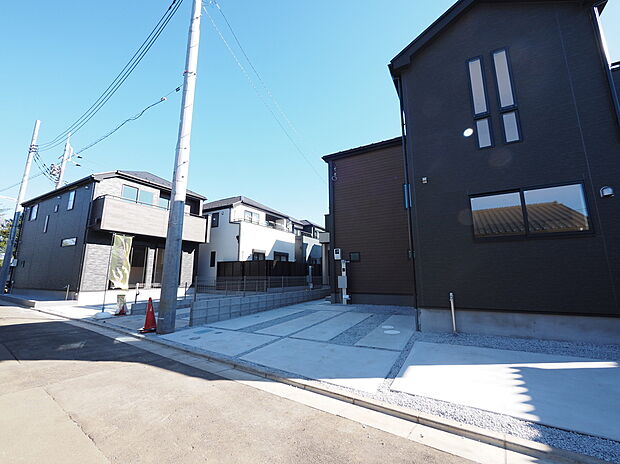 【外観】- Appearance -
広々としたこの土地で新生活を始めましょう♪全区画敷地37坪超えで広々♪