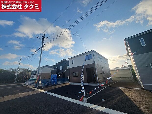 2号棟、3号棟、4号棟、一番手前に見切れているのが5号棟となります。