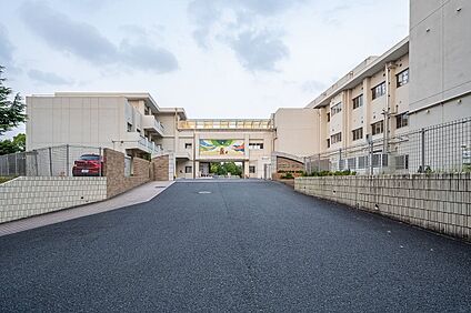 みよし市立天王小学校 1360m