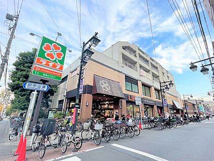ライフ仲宿店 649m(徒歩9分)