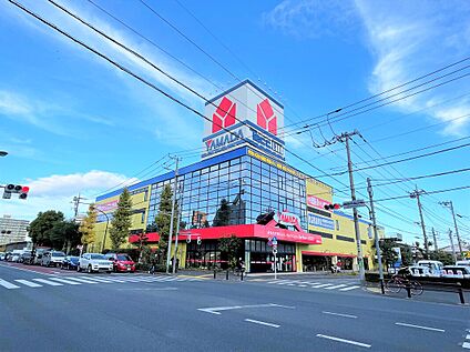 ヤマダデンキテックランド練馬本店 670m(徒歩9分)