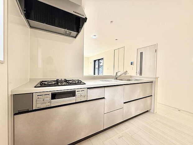 ■家族の絆を深める、温もりのあるキッチン