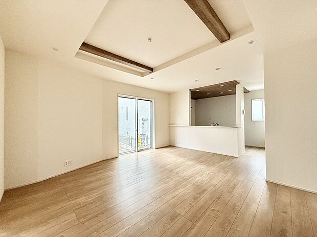 ■くつろぎと笑顔が集まる、心温まるリビング