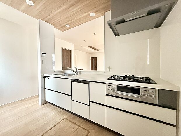 ■家族の絆を深める、温もりのあるキッチン