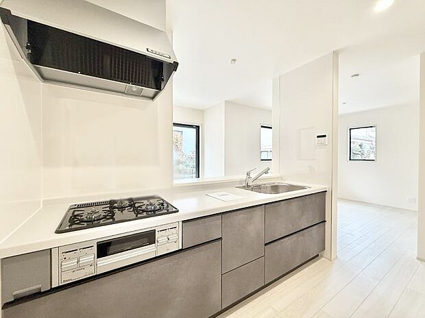 ■シンプルで美しく心地よい時間を生むキッチン空間