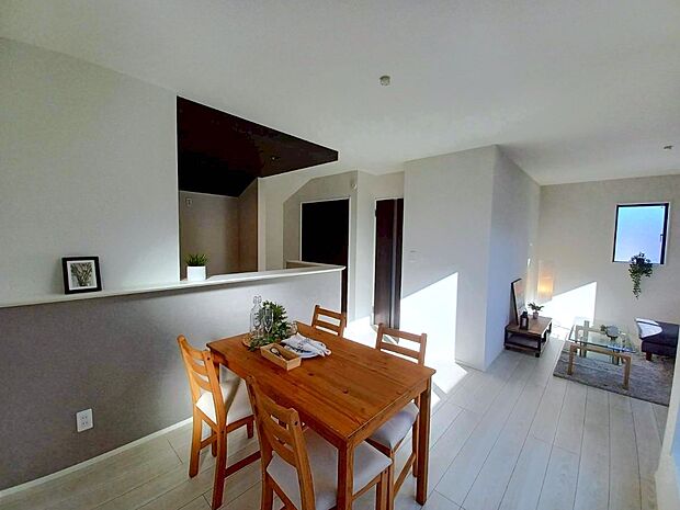 ■くつろぎと笑顔が集まる、心温まるリビング