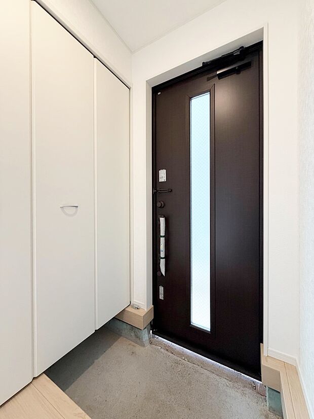 2号棟 ■ ここから始まる一日、すっきり整った玄関