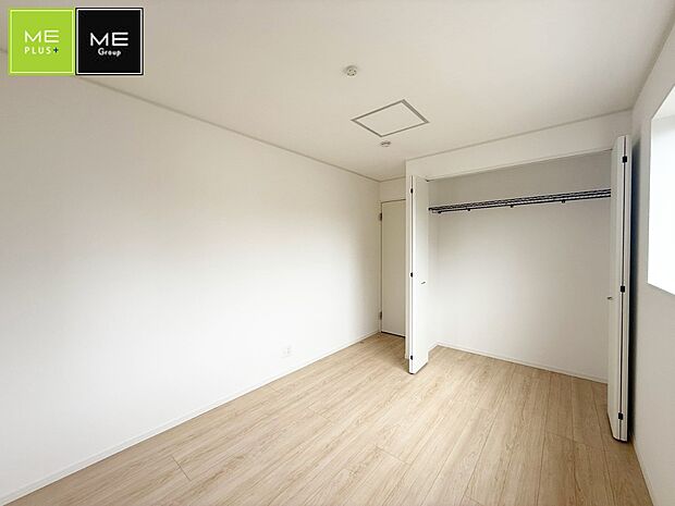 4号棟 ■落ち着いた色合いのお部屋で穏やかな時間を楽しめます