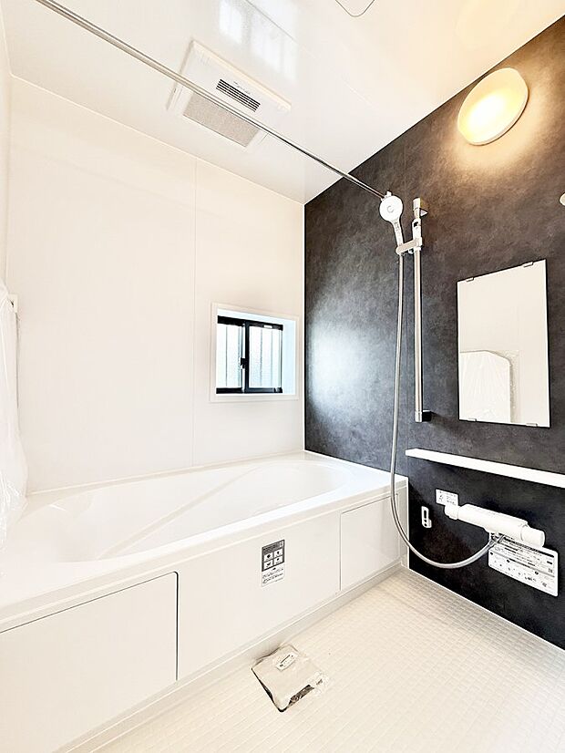 【浴室】■家族みんなが気持ちよく使える設計です