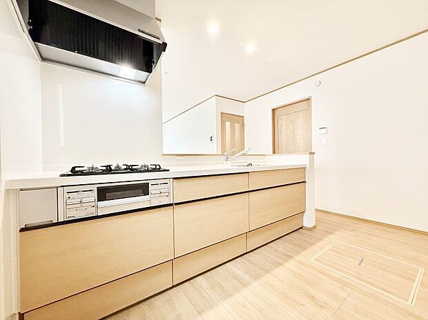 【キッチン】■シンプルで機能的、毎日使いやすいキッチン