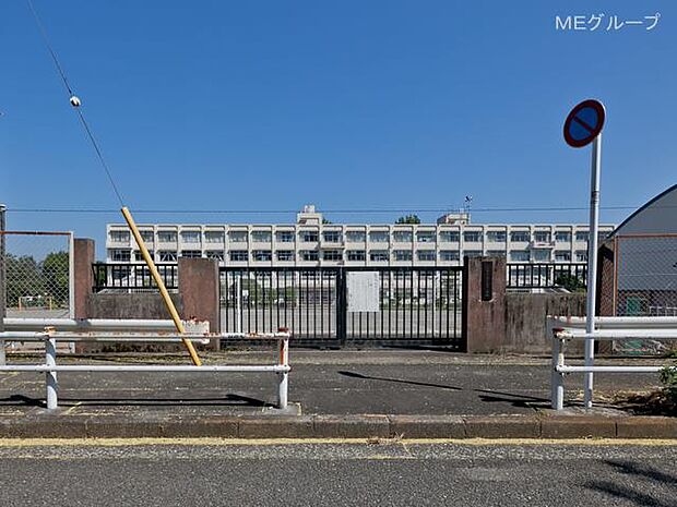 八王子市立片倉台小学校（約800m・徒歩10分）