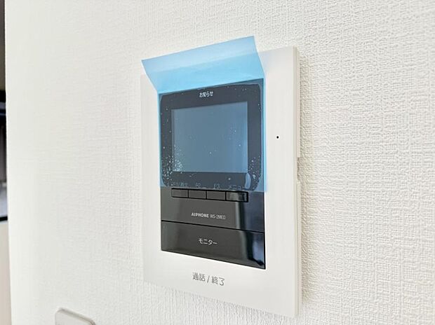 【TVモニター付インターフォン】■訪問者を確認できて安心感が増します