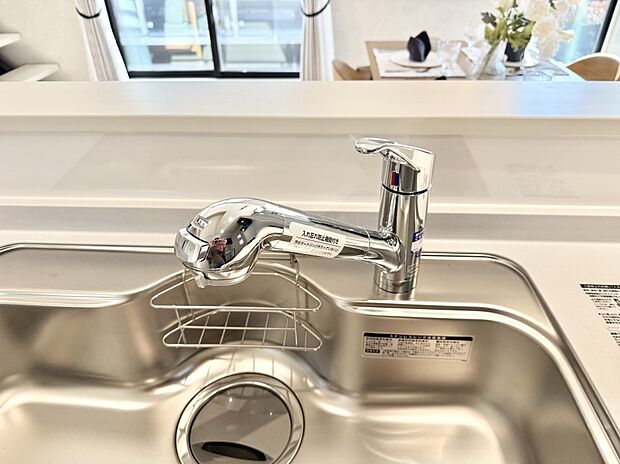 【浄水器】■不純物をしっかり除去して安心して飲めます