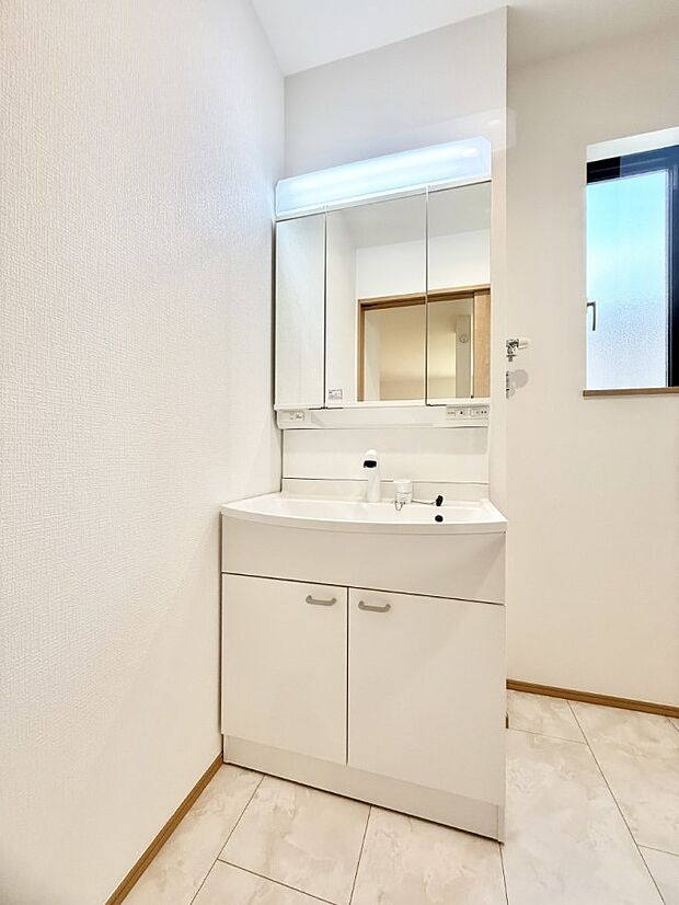 【洗面台・洗面所】■清潔感があり、気持ちよく使えます