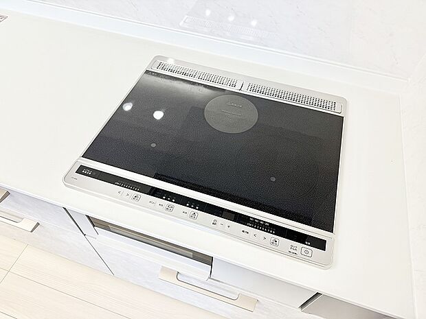 【IHクッキングヒーター】■お手入れが楽なＩＨクッキングヒーターです♪