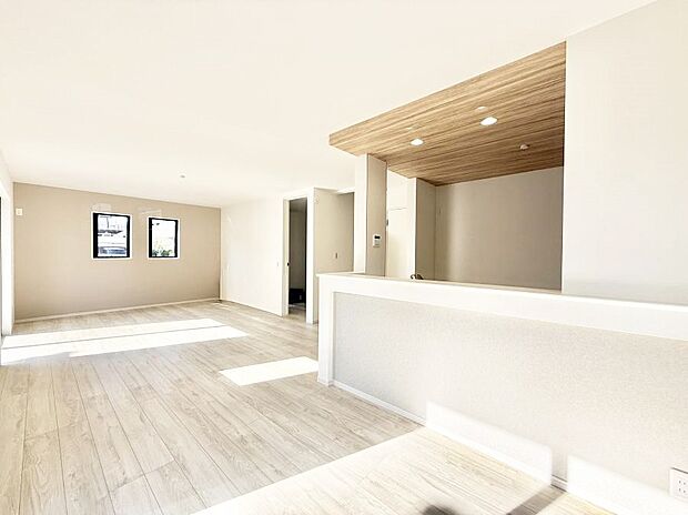 【ダイニング】■何気ない毎日を特別にする、癒しの空間