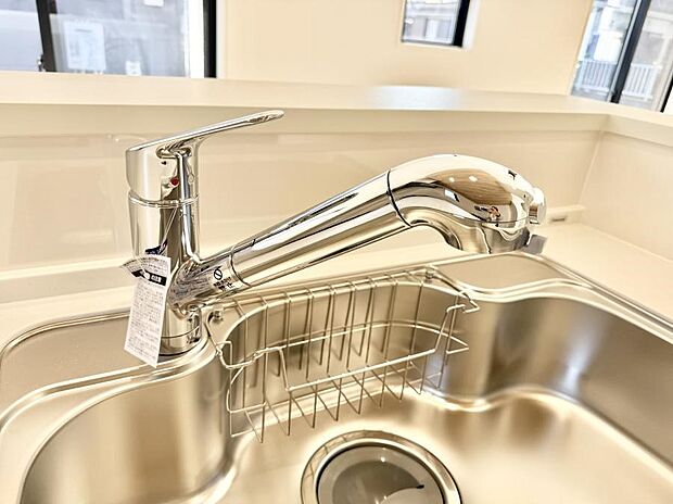 【浄水器】■清潔でおいしい水を手軽に供給してくれます