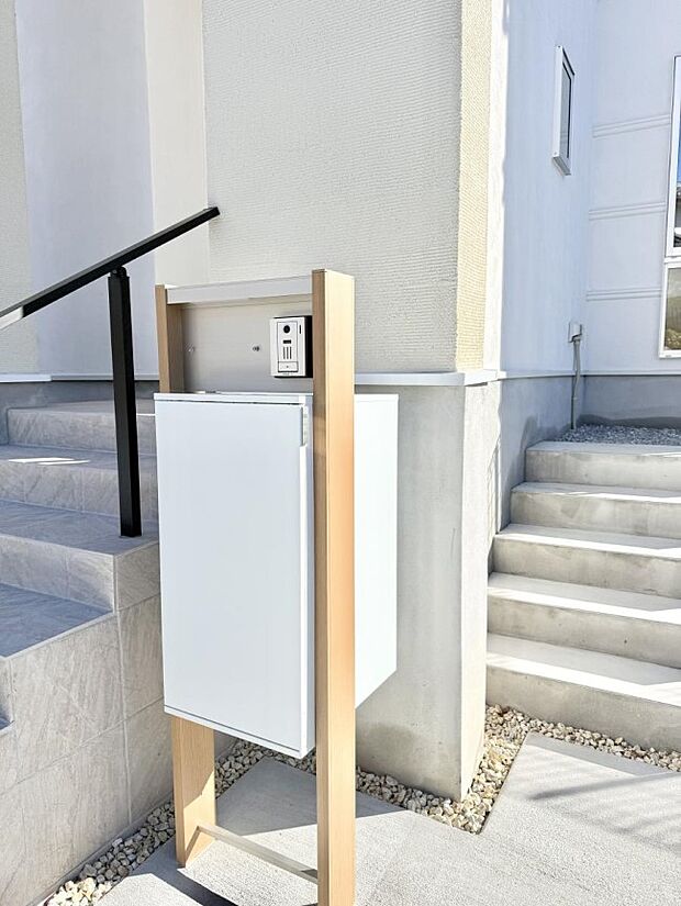 【宅配ボックス】■不在時でも荷物が受け取れる便利な宅配ボックス