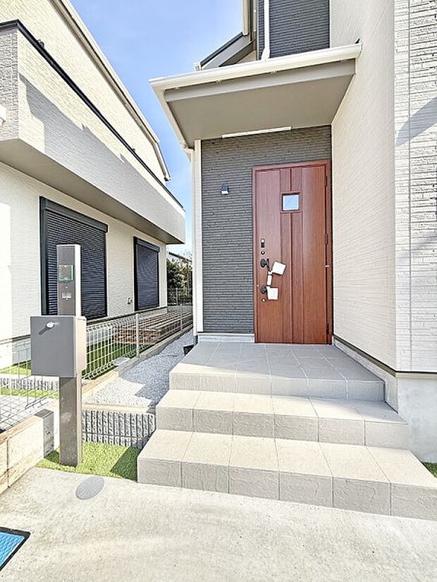 【現地外観写真】■新しい暮らしが始まる場所で、家族の絆を深める