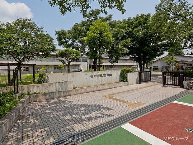 多摩市立多摩第一小学校（約1,040m・徒歩13分）