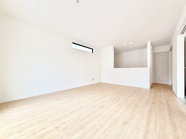 【リビングダイニング】■日常をちょっと特別にする、憩いの空間