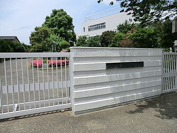 府中市立南町小学校（約822m・徒歩11分）